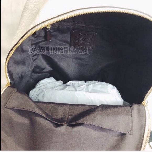 COACH BACKPACK - Picture 3 of 7